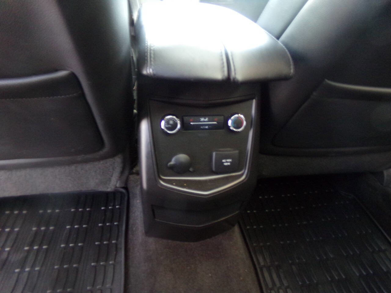 Used 2014 Lincoln MKT AWD w/ Equipment Group 201A image 19