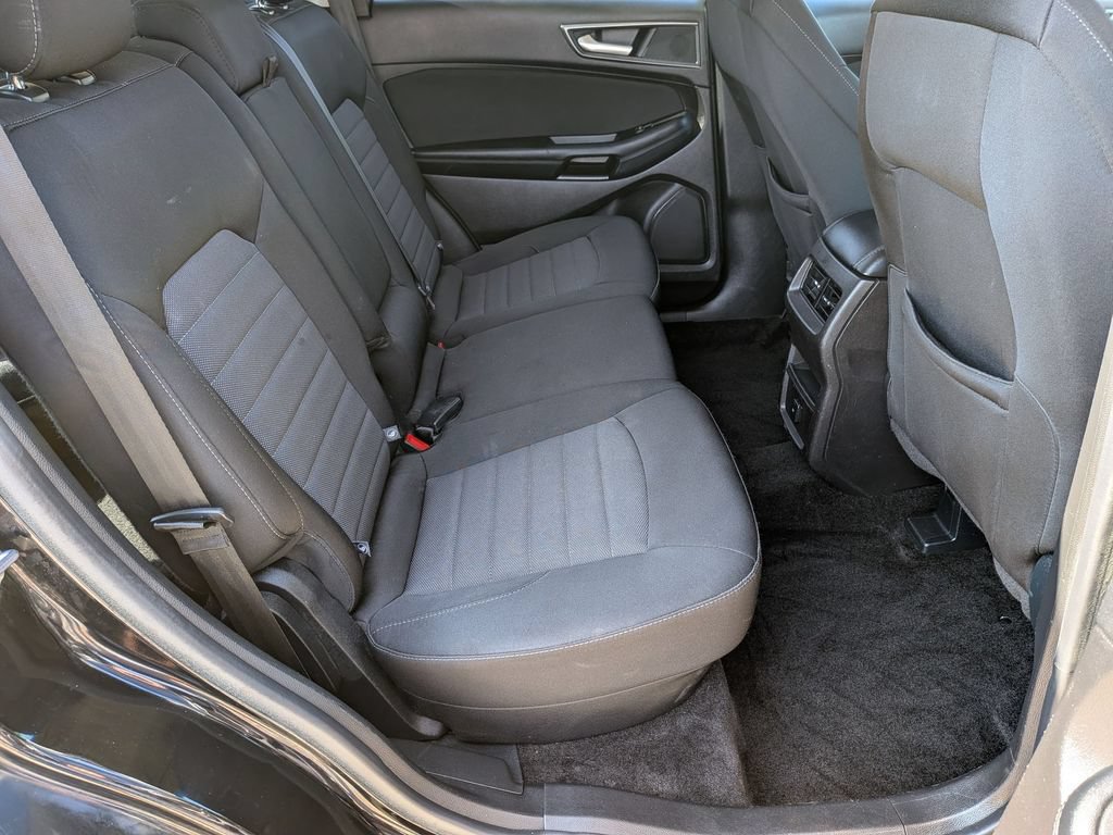 Used 2017 Ford Edge SE FWD image 17