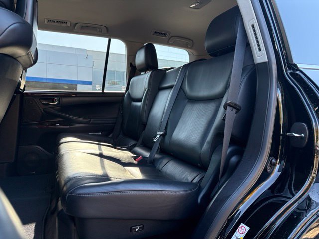 Used 2015 Lexus LX 570 4WD image 12