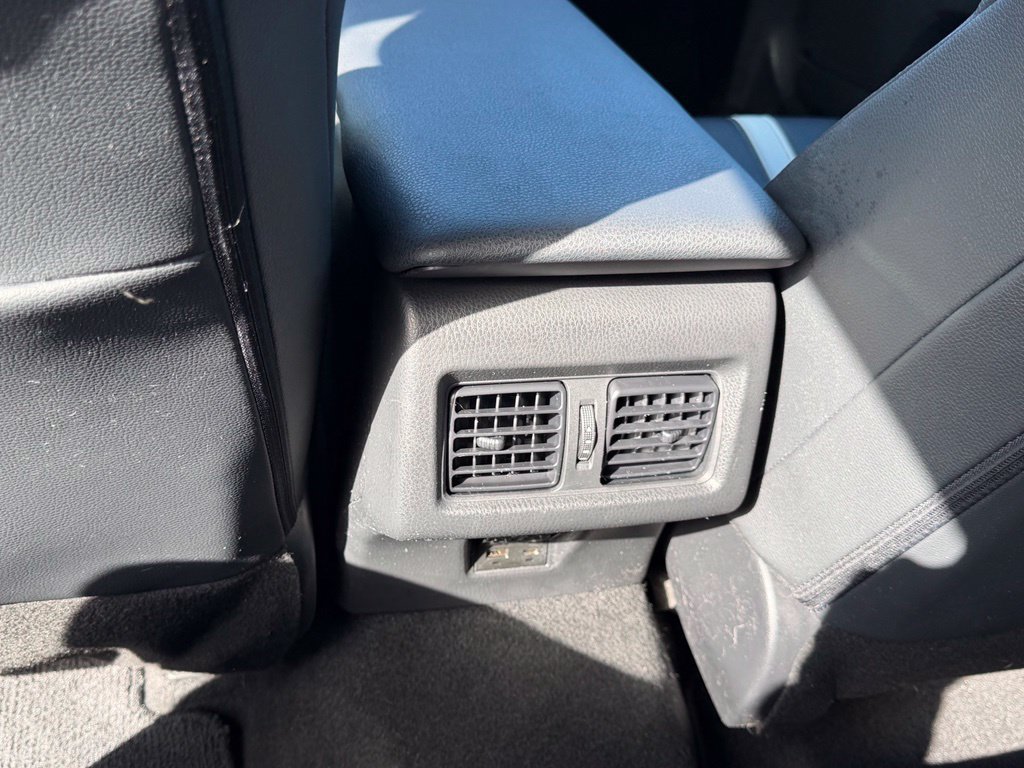 Certified 2025 Toyota Camry Hybrid FWD image 18