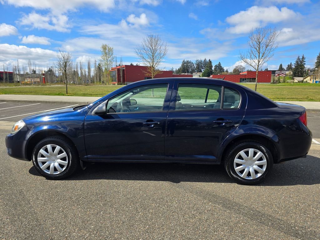 Used 2010 Chevrolet Cobalt Sedan image 2