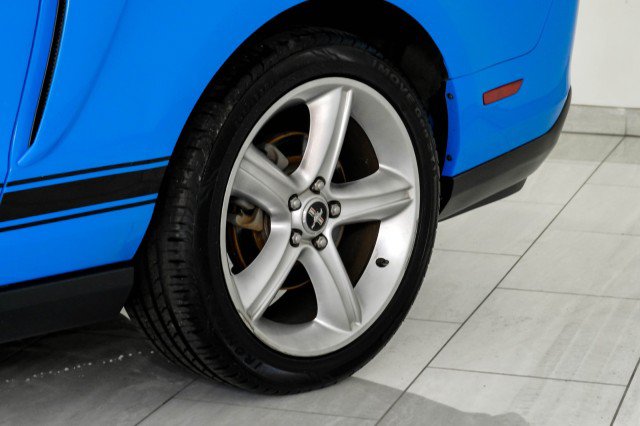 Used 2010 Ford Mustang GT Premium RWD image 47