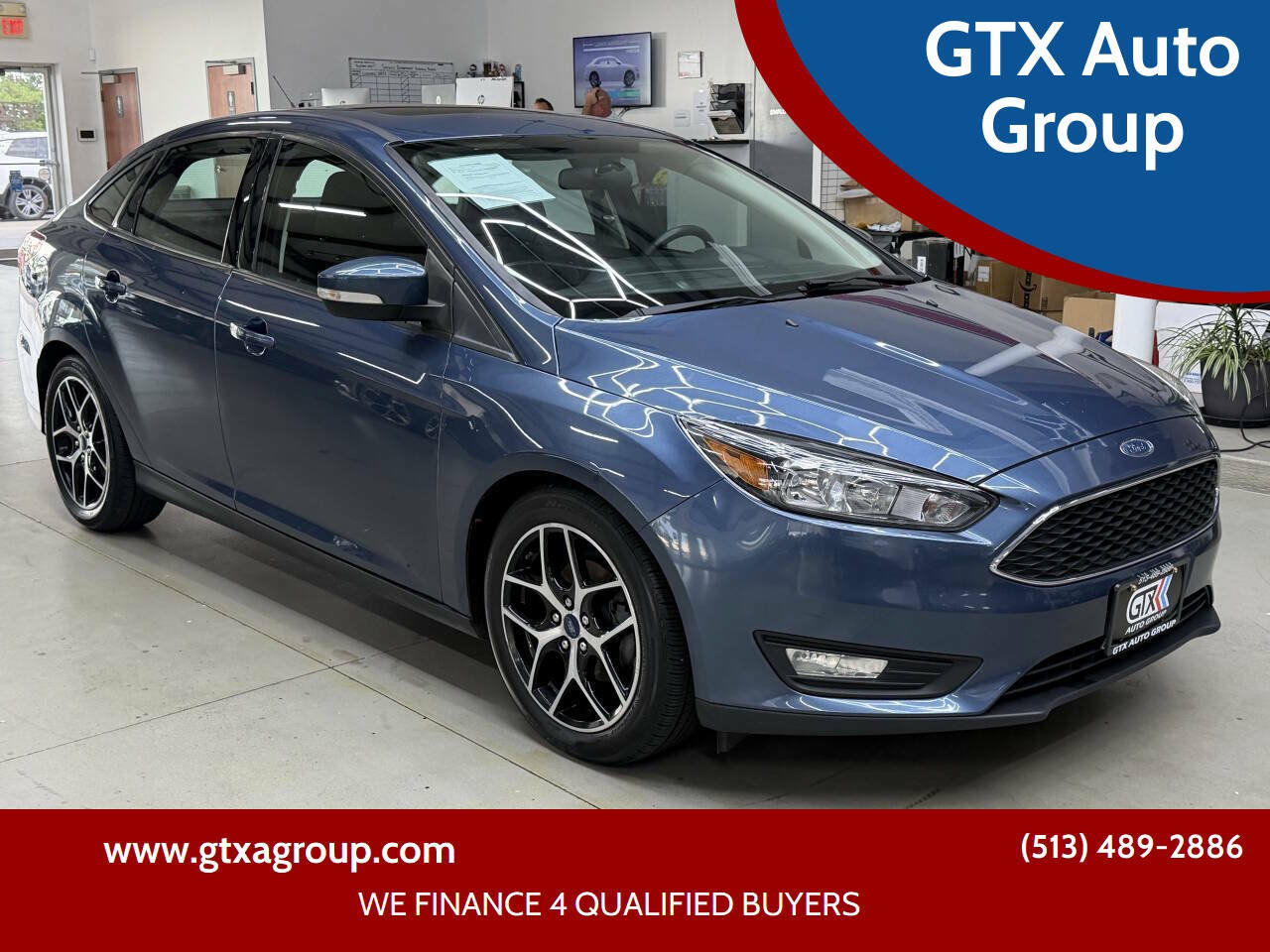 Used 2018 Ford Focus SEL w/ Cold Weather Package FWD image 1