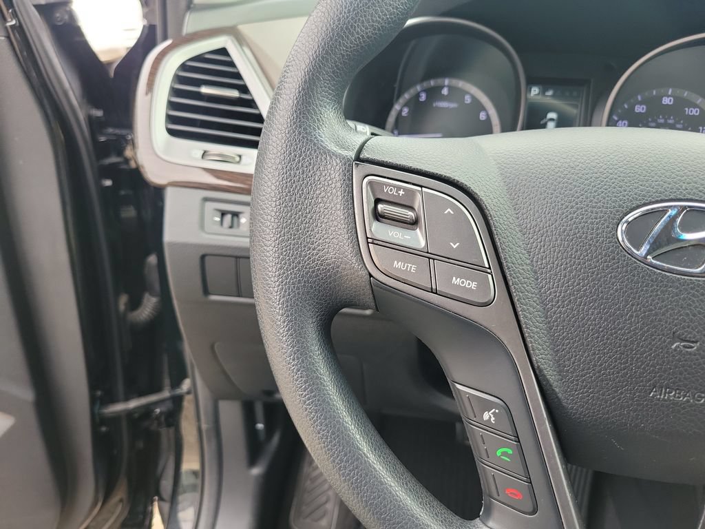 Used 2018 Hyundai Santa Fe Sport w/ 2.4L Value Package 02 FWD image 23