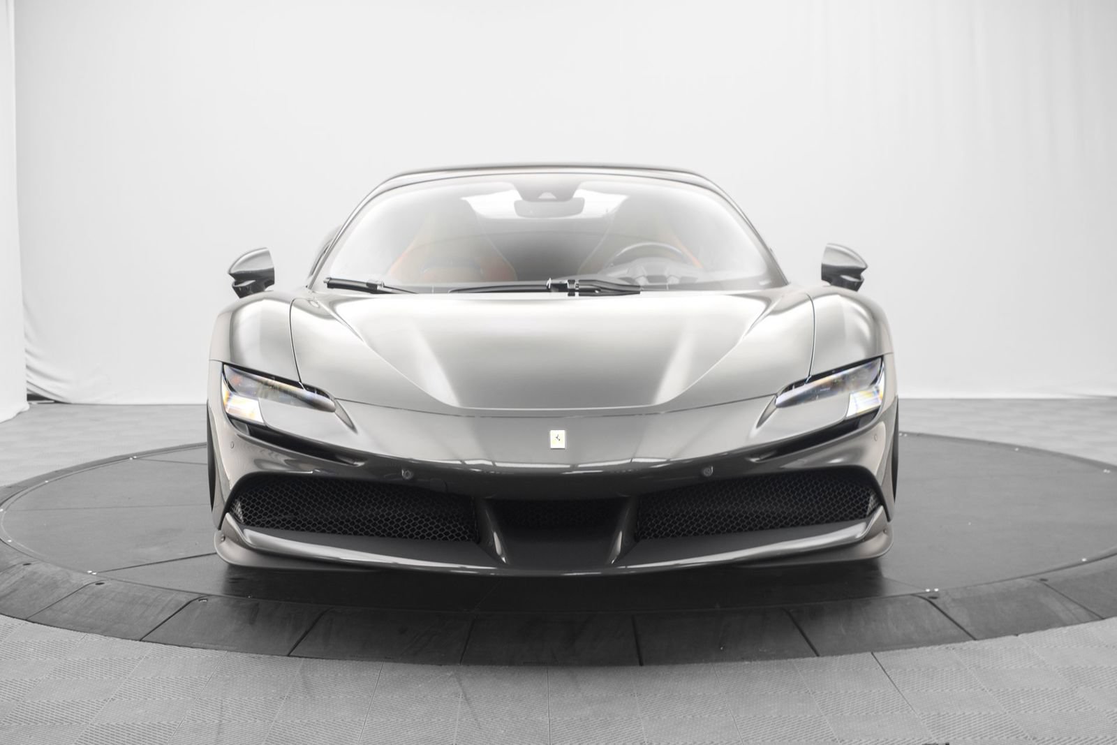Used 2024 Ferrari SF90 Spider AWD/4WD image 16