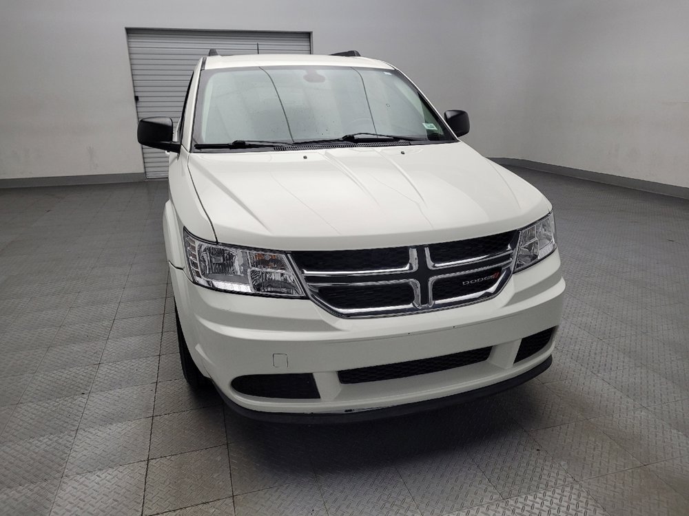 Used 2020 Dodge Journey SE w/ SE Popular Equipment Group image 14