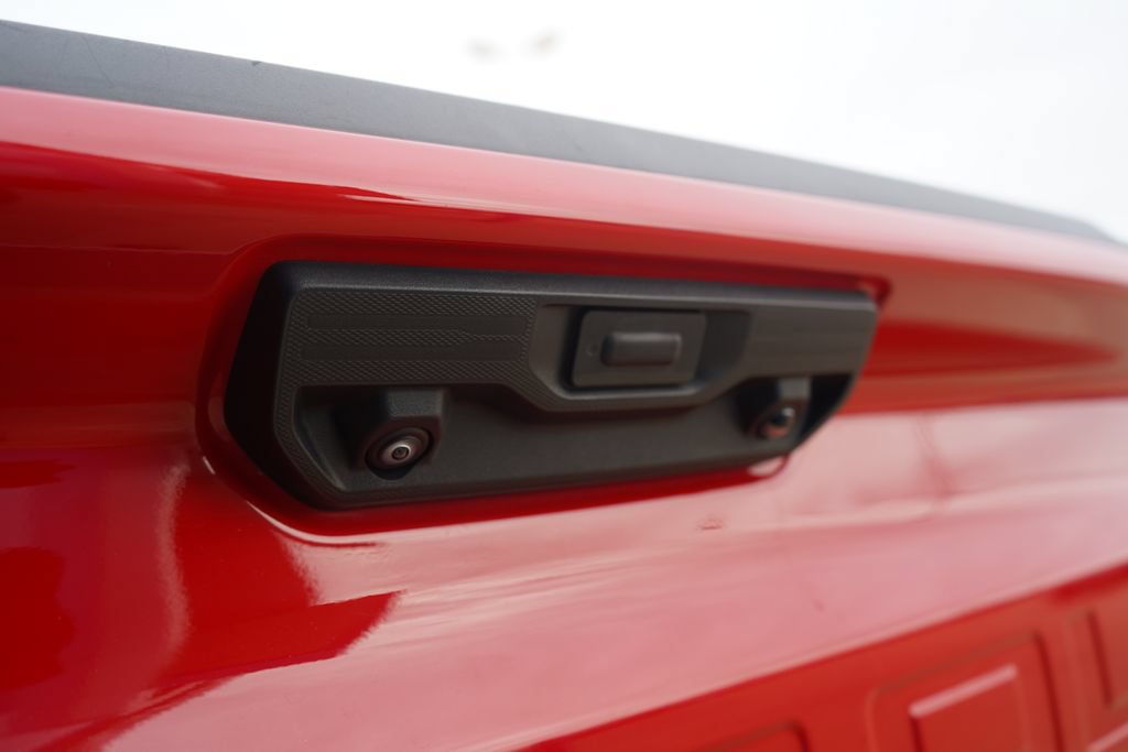 Used 2023 Chevrolet Silverado 1500 LT AWD/4WD image 15