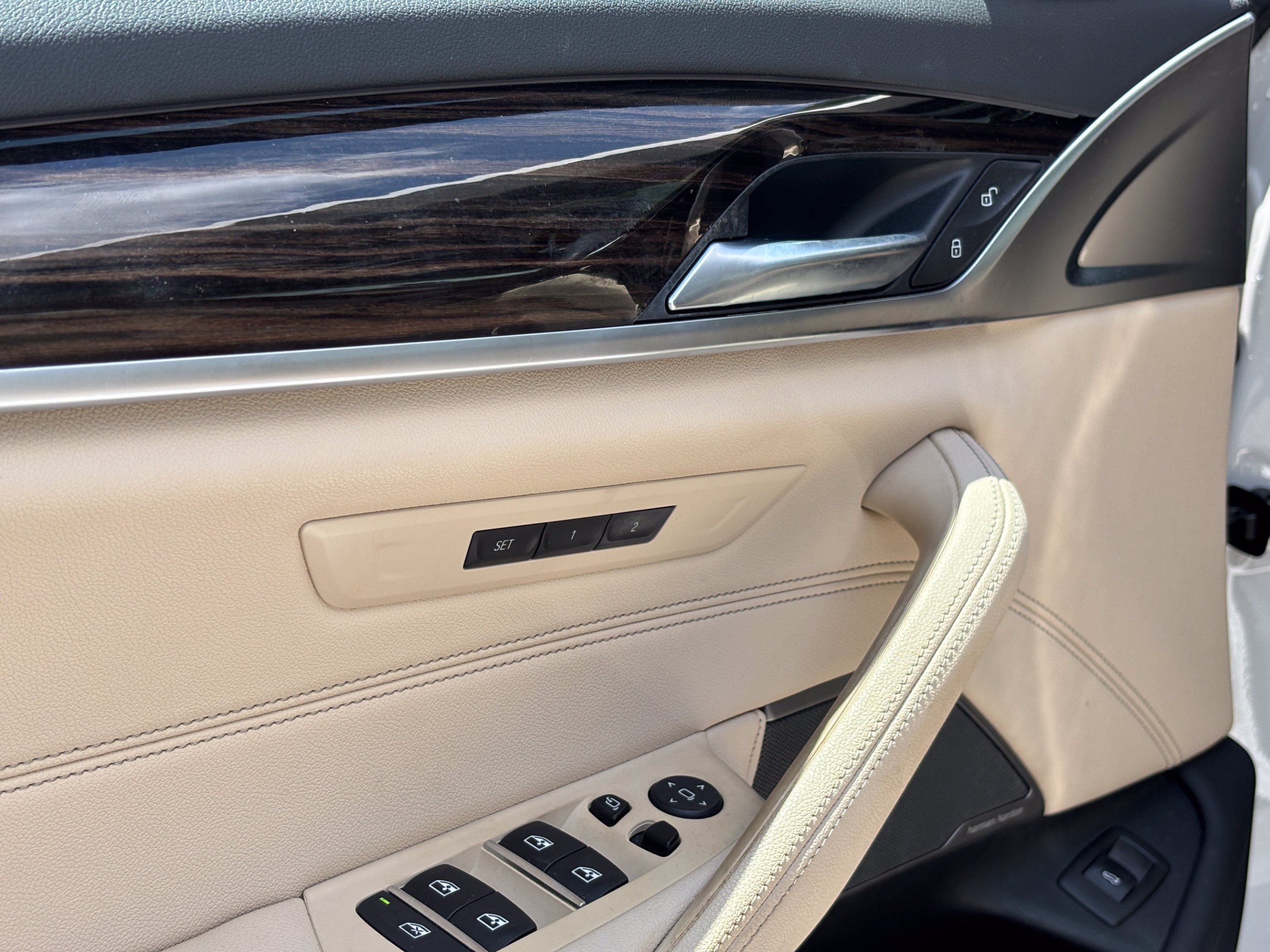 Used 2022 BMW 530i w/ Premium Package RWD image 16