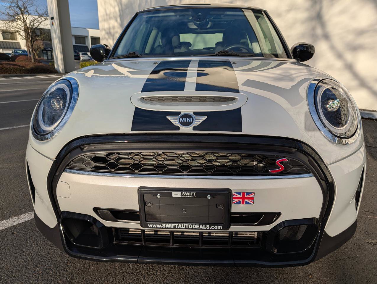 Used 2023 MINI Cooper S image 2