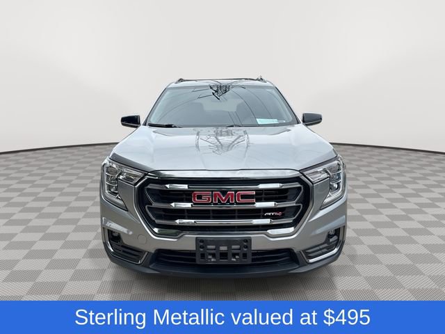 Used 2024 GMC Terrain AT4 AWD/4WD image 3