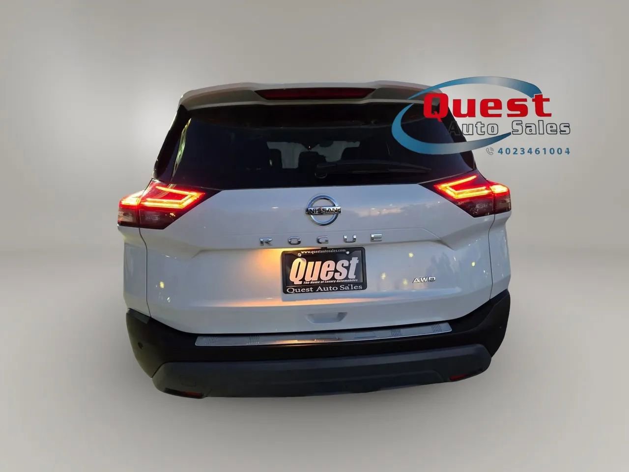 Used 2021 Nissan Rogue SV w/ Premium Package AWD/4WD image 3