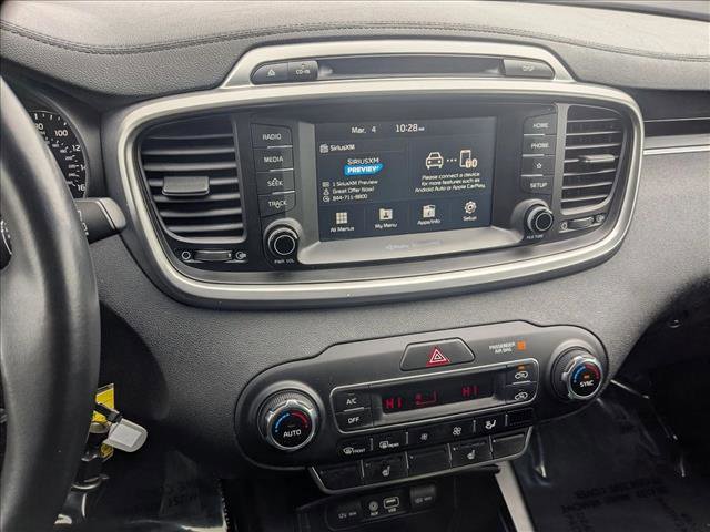 Used 2019 Kia Sorento LX w/ LX Convenience Package image 14