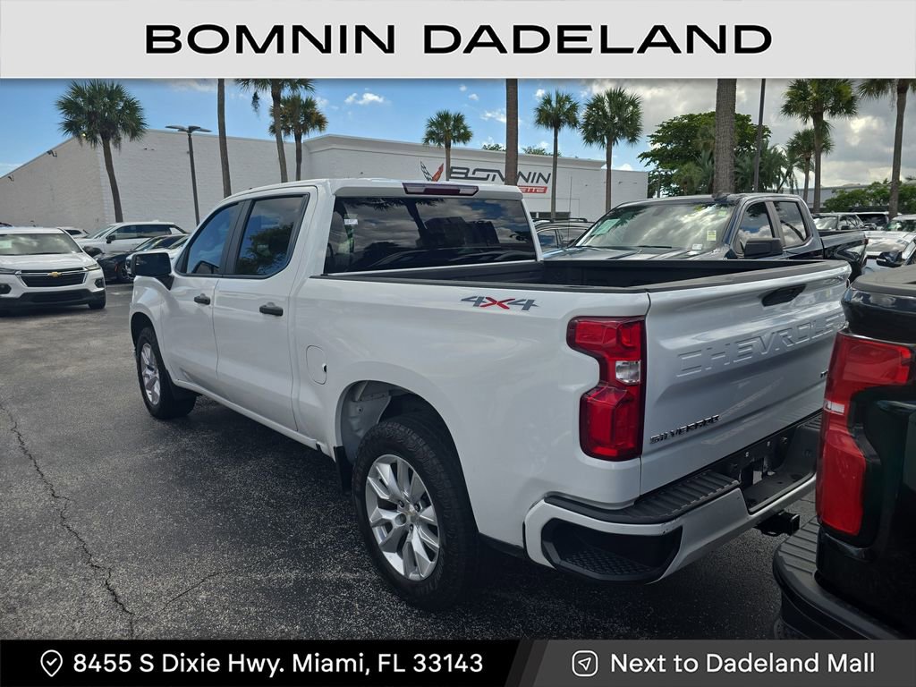 Used 2019 Chevrolet Silverado 1500 Custom w/ Custom Value Package image 3