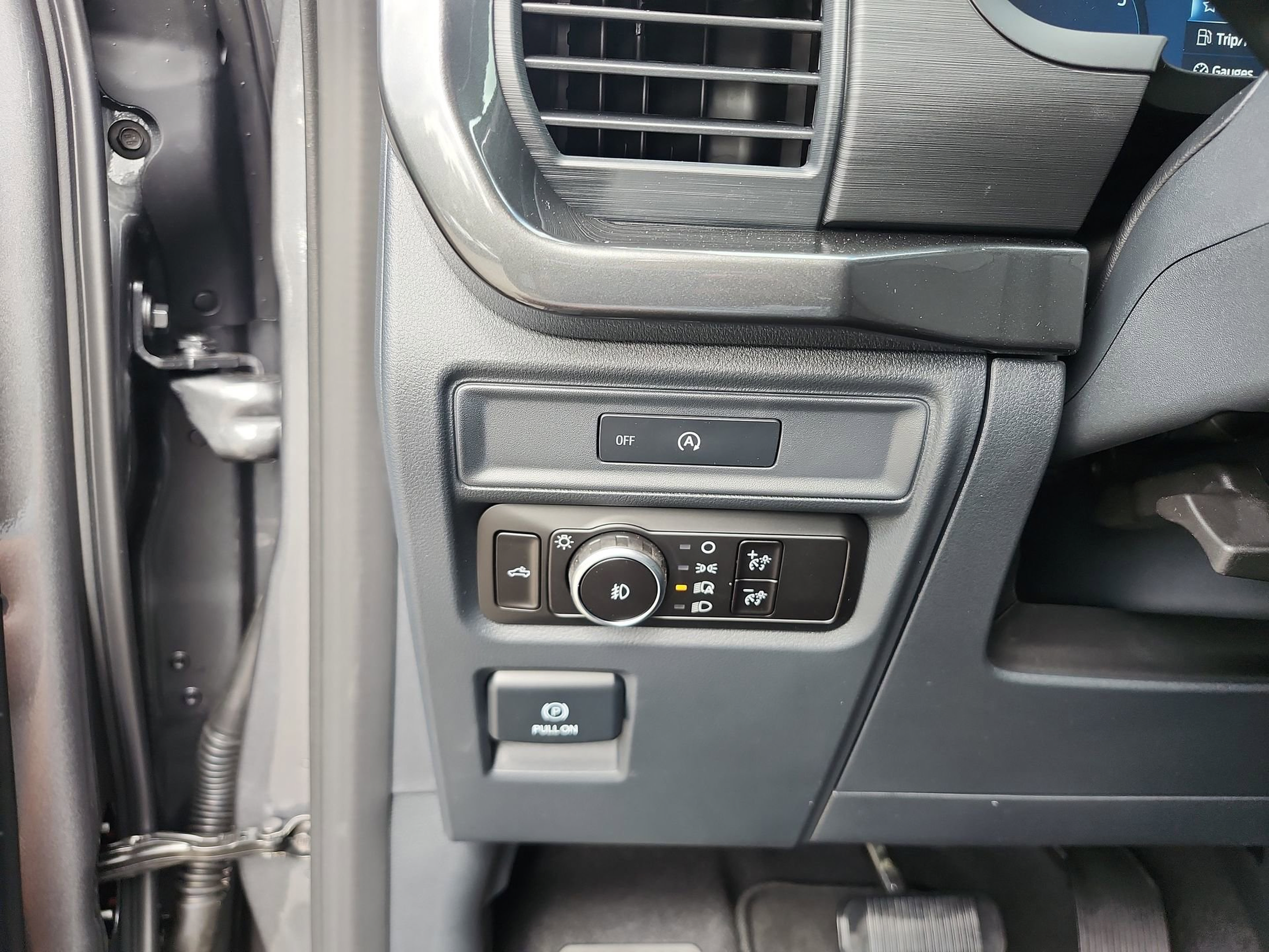 New 2025 Ford F150 STX w/ Equipment Group 200A RWD image 13
