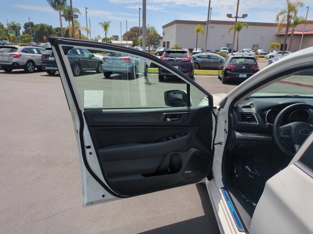 Used 2017 Subaru Legacy 2.5i Limited AWD/4WD image 13