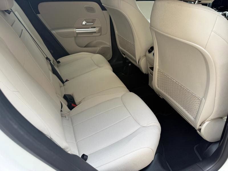 Used 2025 Mercedes-Benz GLA 250 image 11