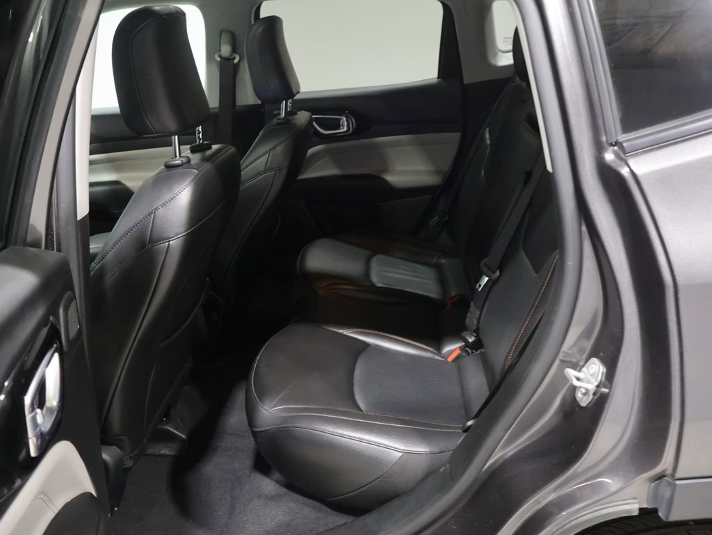 Certified 2022 Jeep Compass Limited w/ Sun and Sound Group image 18