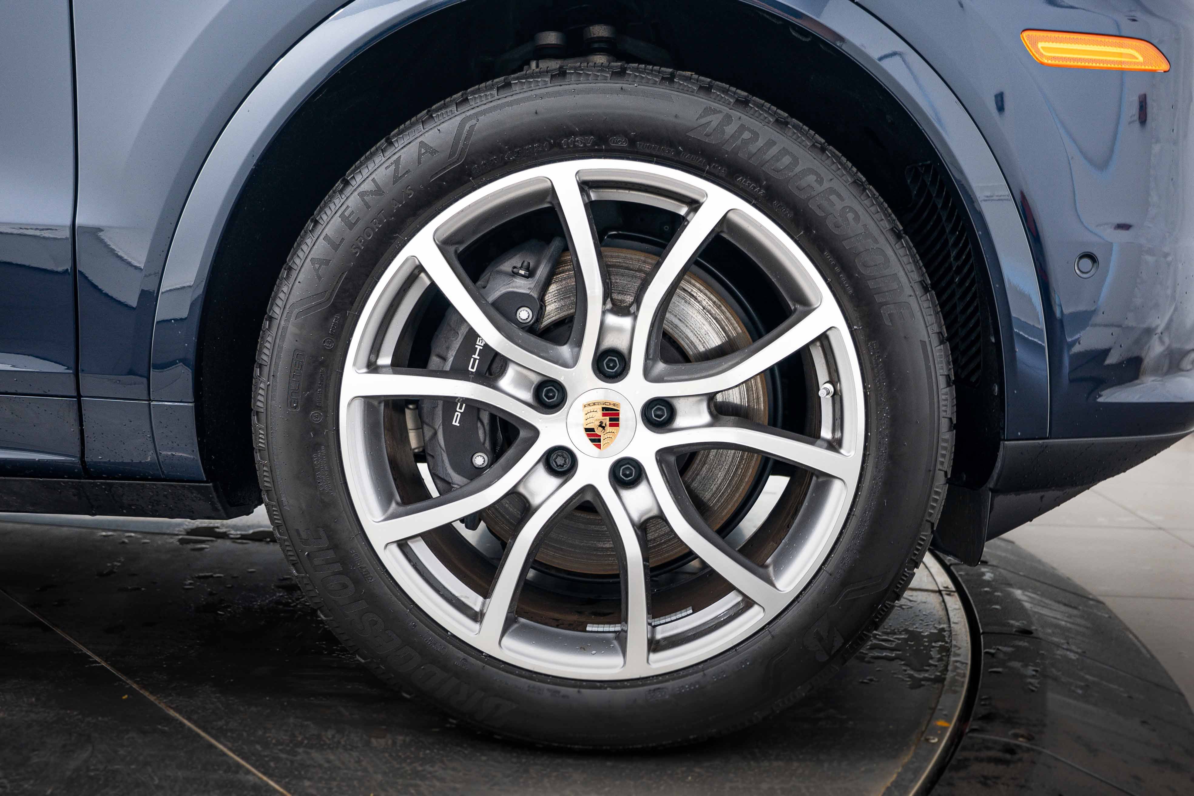 Certified 2026 Porsche Cayenne AWD/4WD image 11