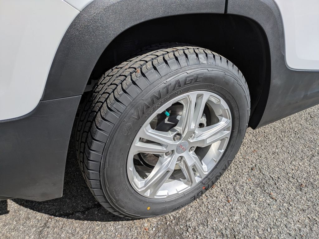 Certified 2022 GMC Terrain SLE w/ Driver Convenience Package image 38