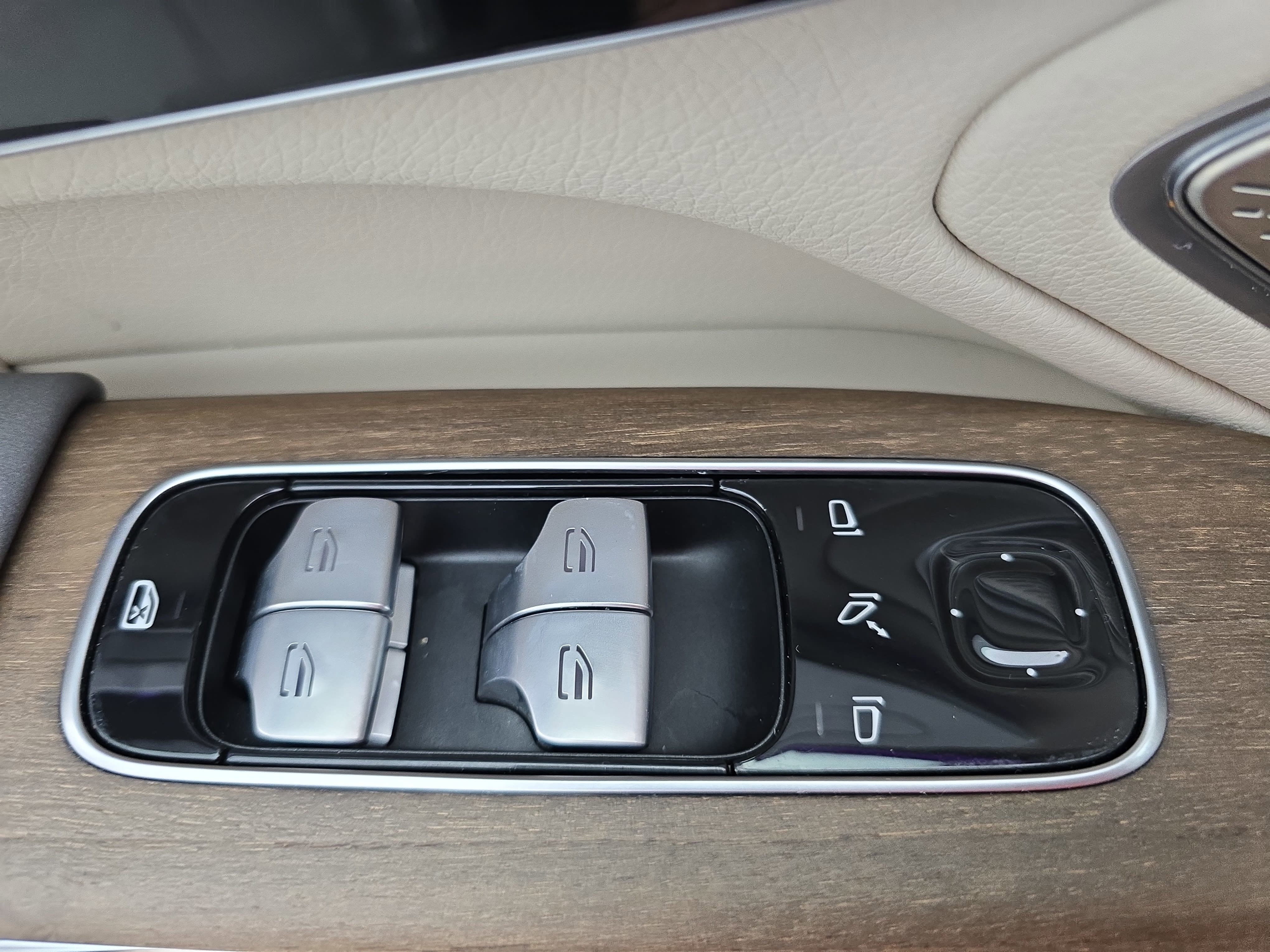Used 2023 Mercedes-Benz EQS 450+ Sedan image 28