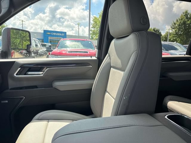 New 2026 Chevrolet Silverado 2500 LTZ w/ LTZ Convenience Package AWD/4WD image 17