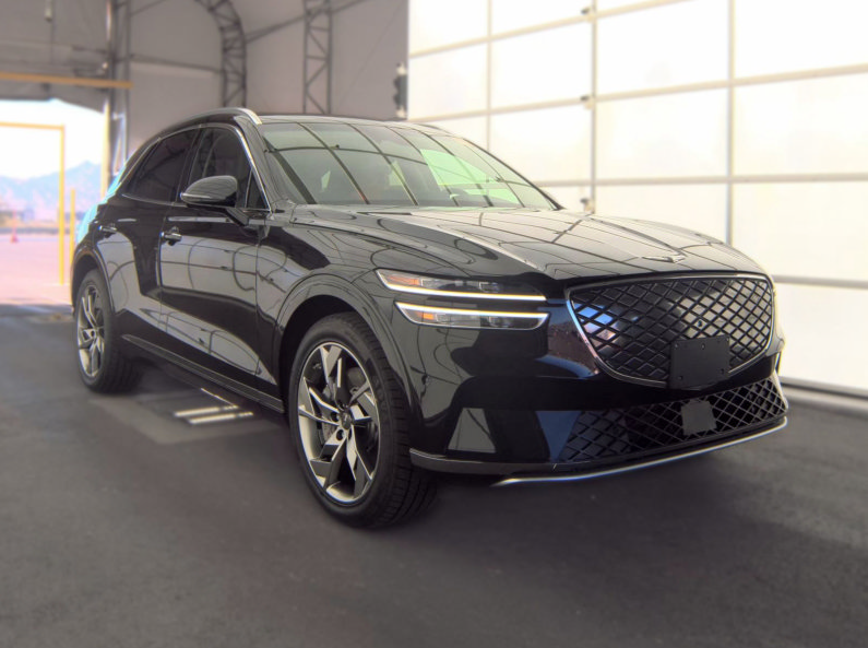 Used 2025 Genesis Electrified GV70 AWD/4WD image 4