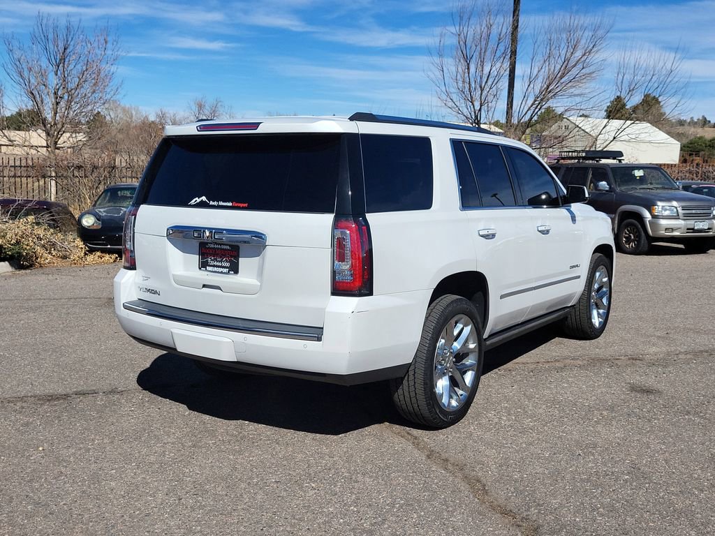 Used 2020 GMC Yukon Denali w/ Denali Premium Package image 3