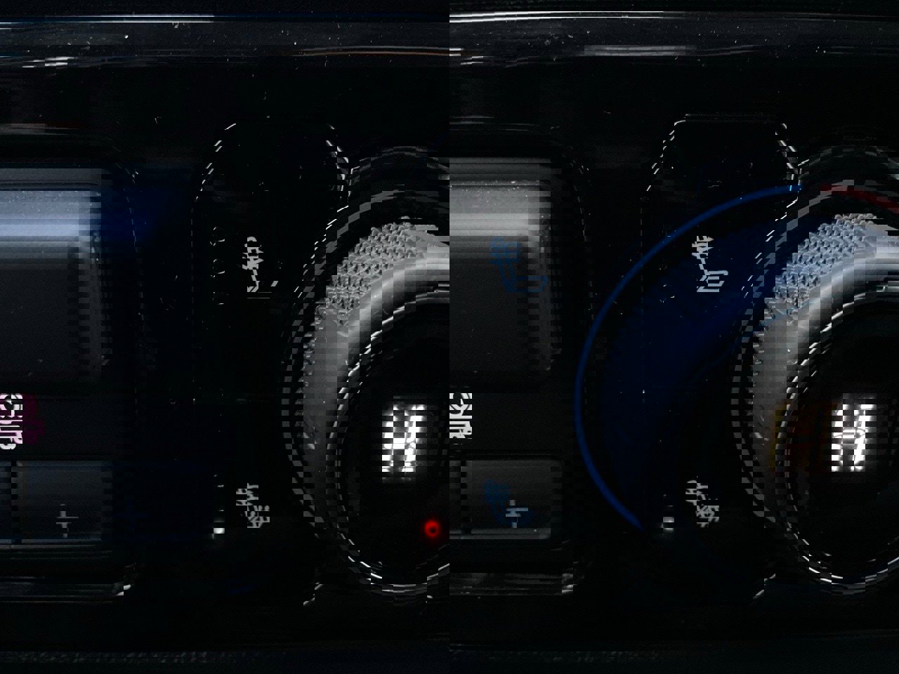 Used 2025 Chevrolet Silverado 1500 LT image 25