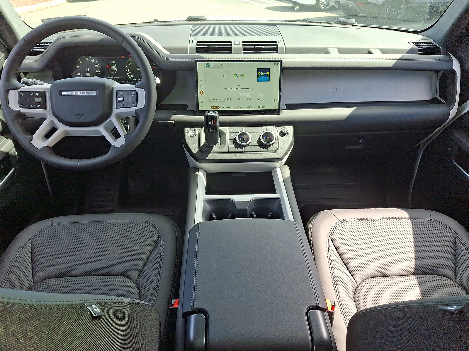 New 2025 Land Rover Defender 110 S image 13