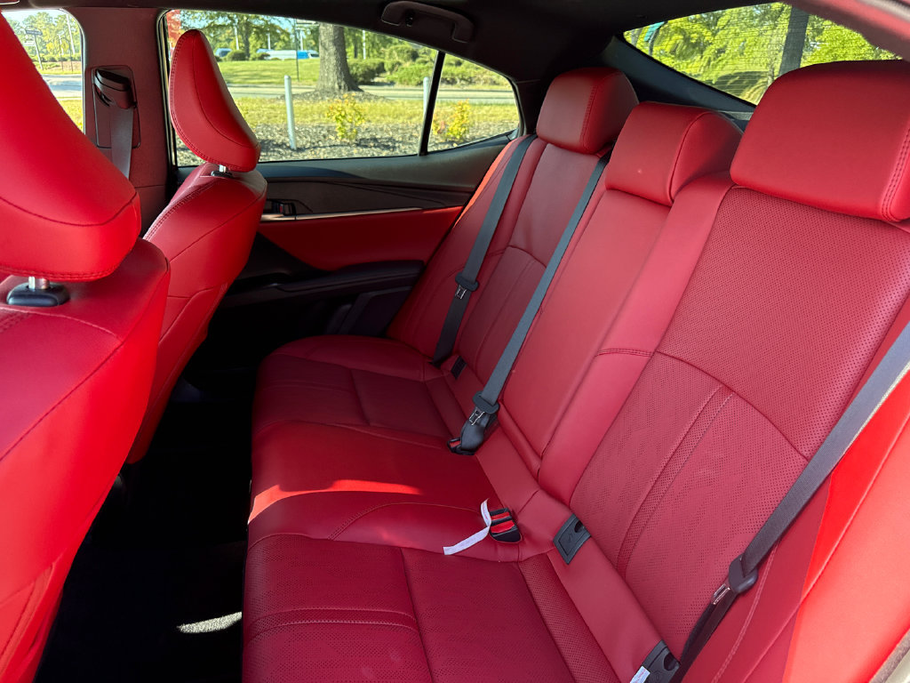 Used 2025 Toyota Camry XSE FWD image 32