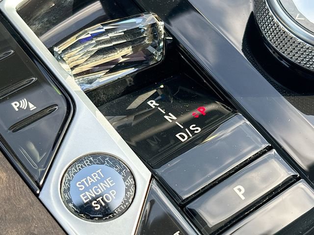 Used 2024 BMW X7 xDrive40i w/ Executive Package image 30