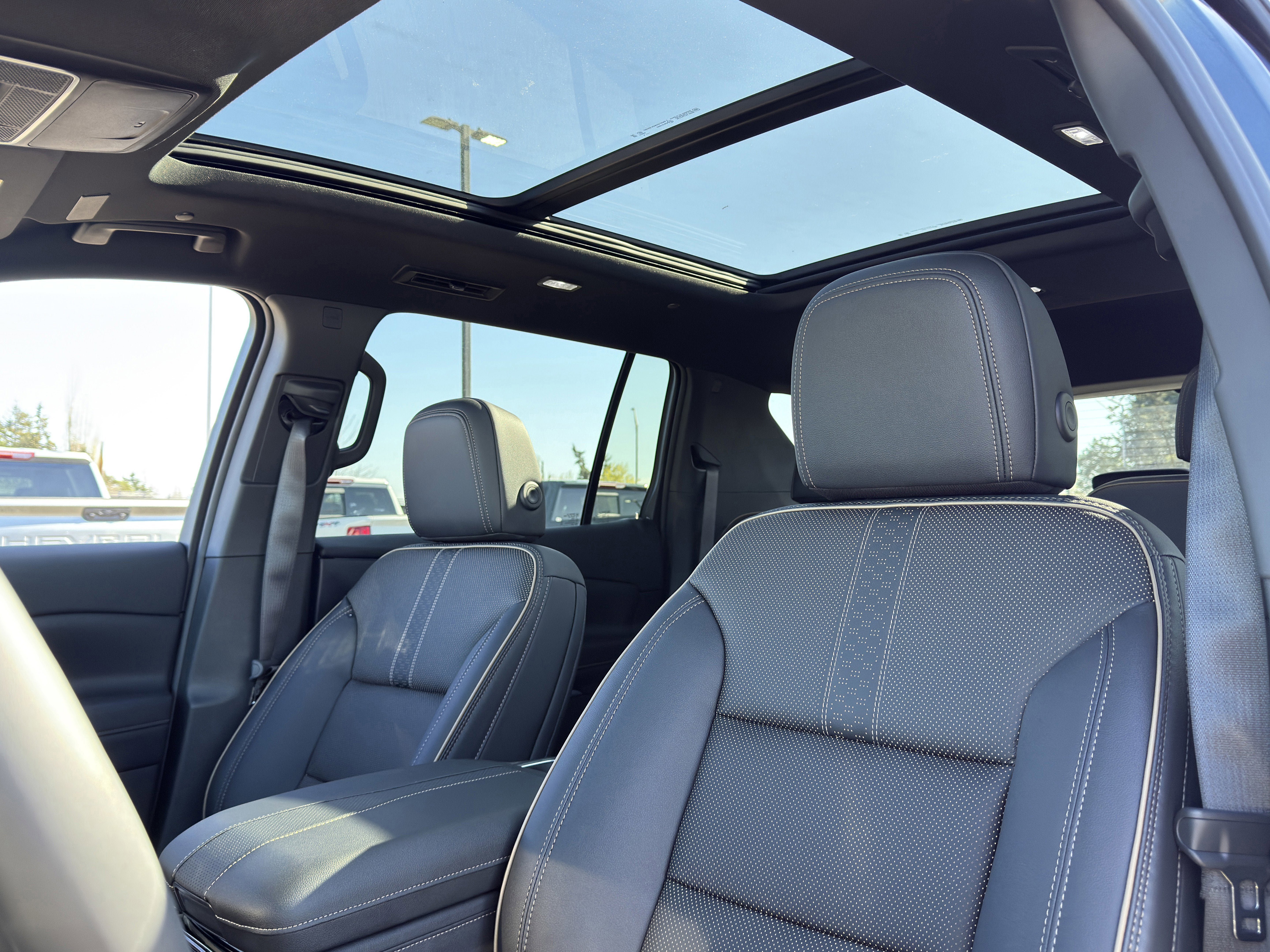 New 2026 Chevrolet Traverse High Country AWD/4WD image 10