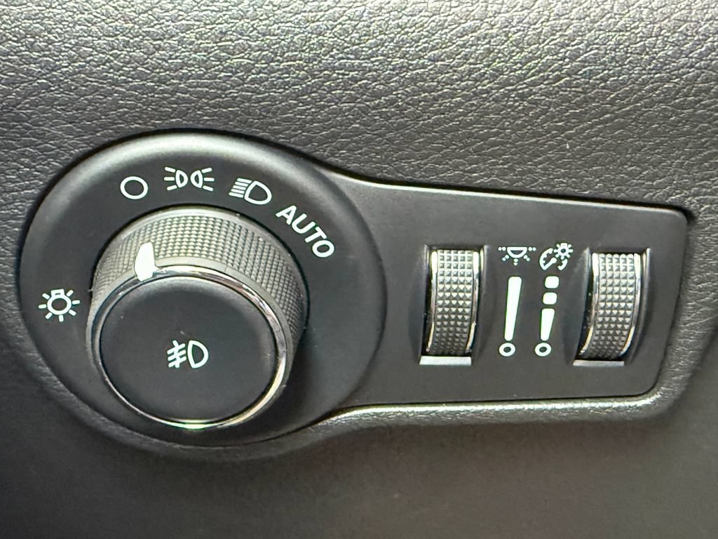 New 2026 Jeep Compass Latitude AWD/4WD image 19