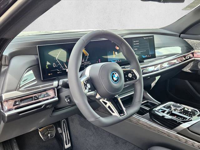 New 2026 BMW i7 xDrive60 w/ Executive Package AWD/4WD image 3