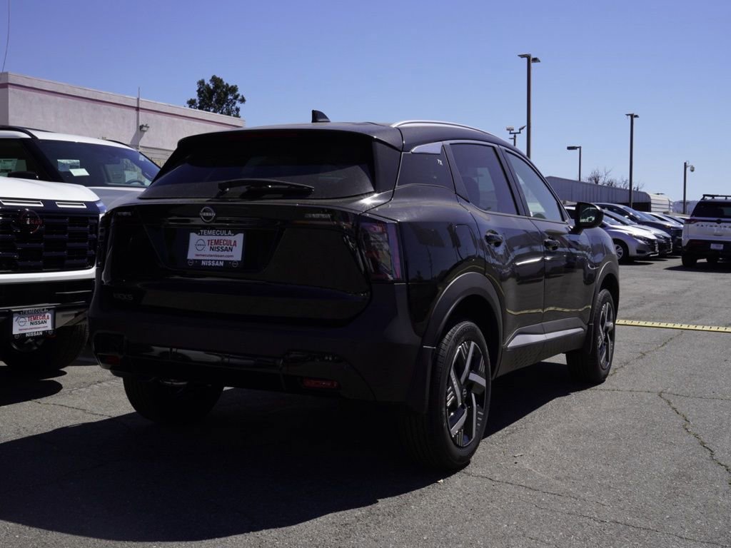 New 2026 Nissan Kicks SV FWD image 4
