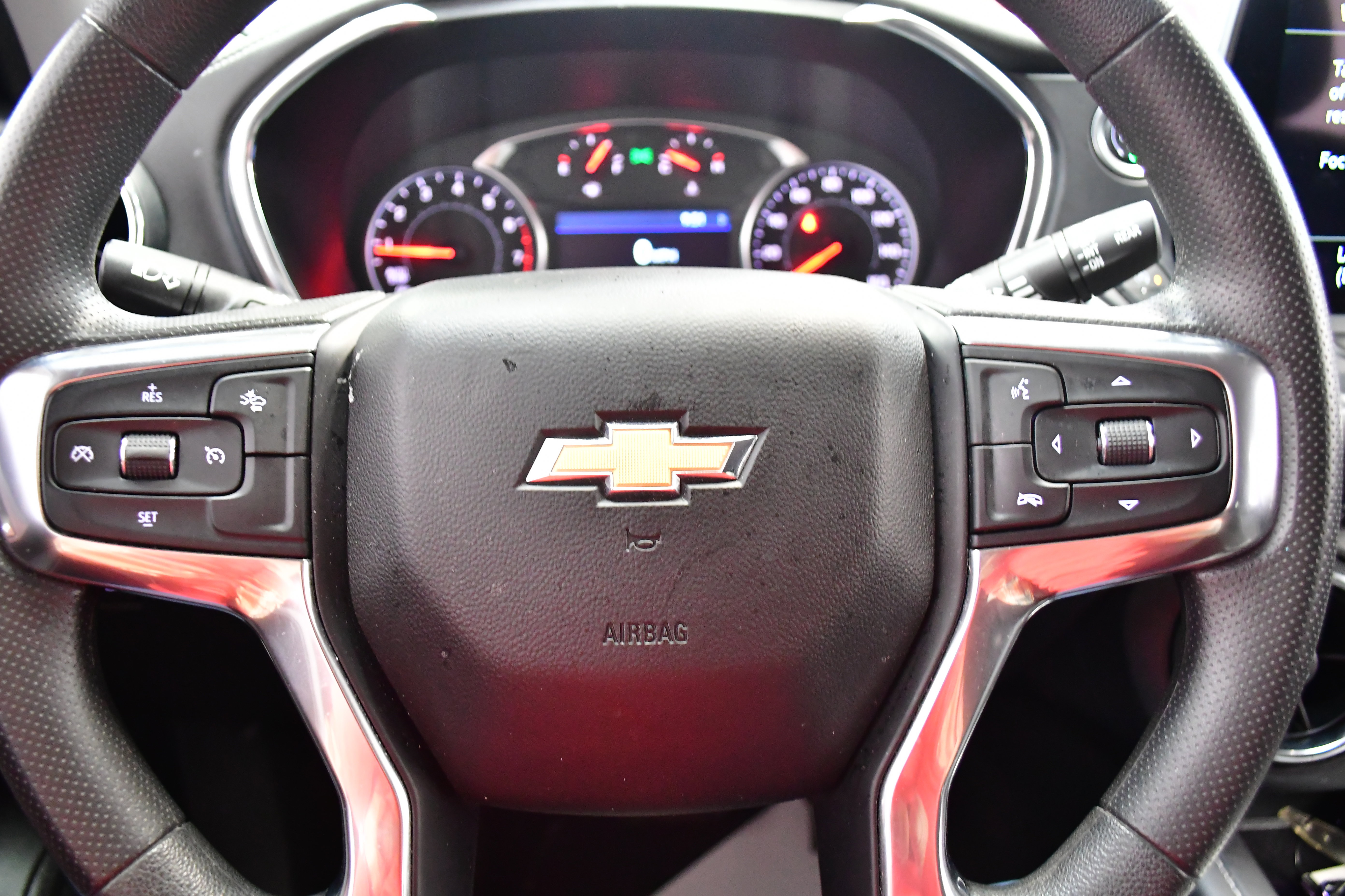 Used 2025 Chevrolet Blazer LT FWD image 20