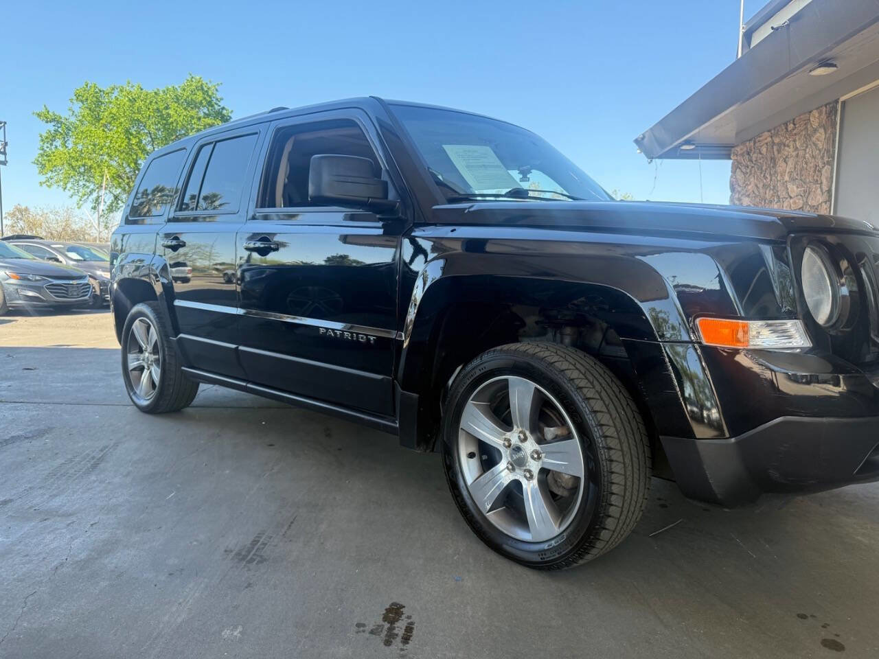 Used 2016 Jeep Patriot High Altitude FWD image 29