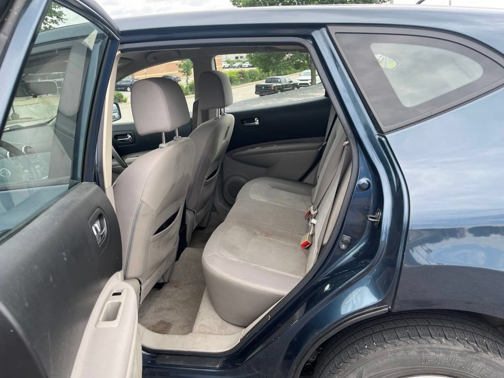 Used 2013 Nissan Rogue S AWD/4WD image 9