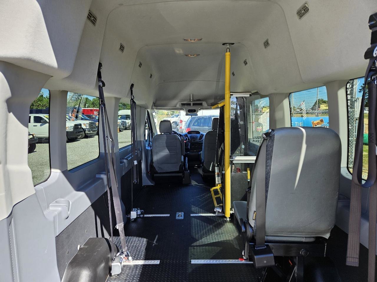 Used 2017 Ford Transit 350 XL RWD image 17