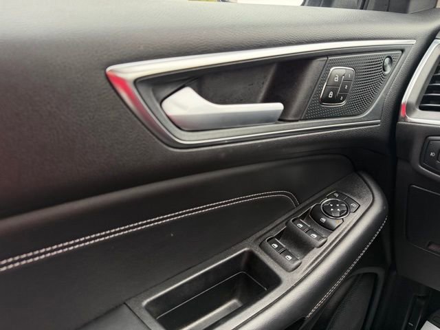 Used 2024 Ford Edge Titanium AWD/4WD image 26