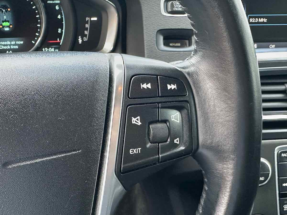 Used 2015 Volvo V60 T5 Premier Plus image 27