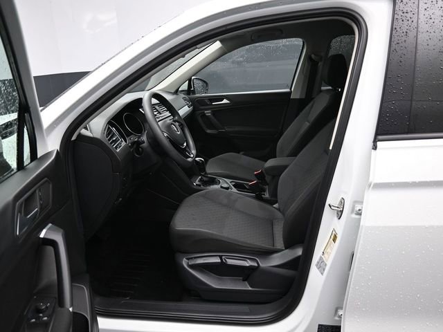 Used 2020 Volkswagen Tiguan S image 9