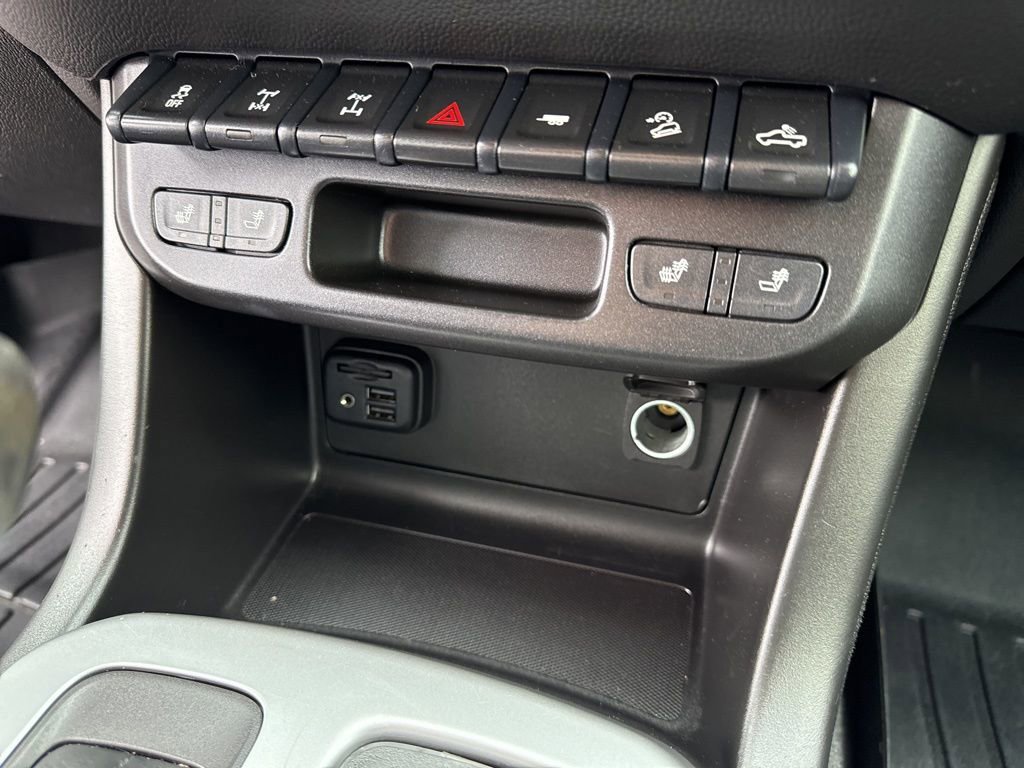 Used 2020 Chevrolet Colorado ZR2 w/ Colorado ZR2 Bison Edition image 25