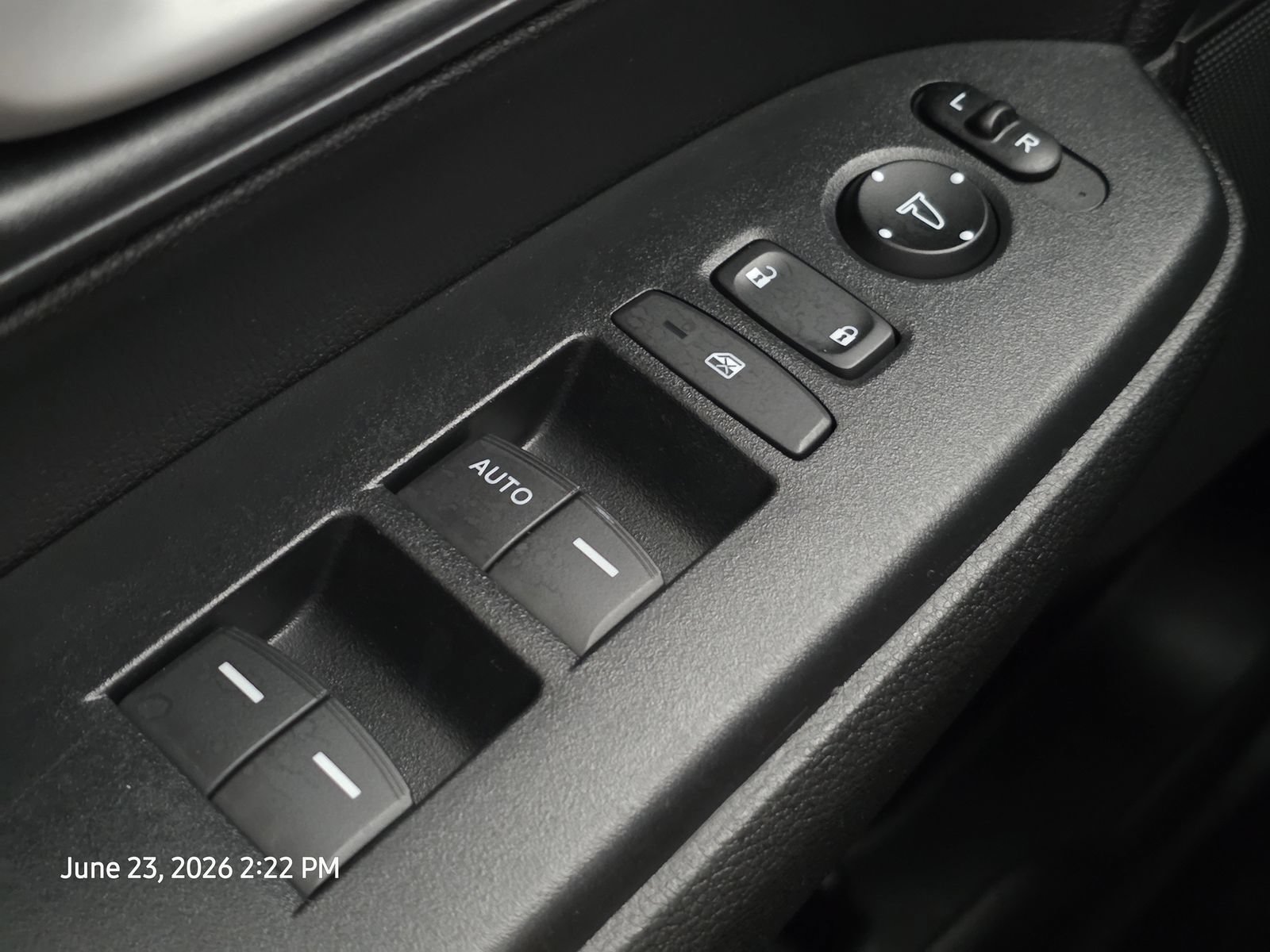 Used 2020 Honda CR-V LX image 28