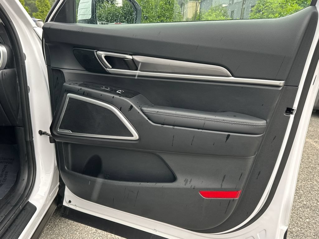 Certified 2023 Kia Telluride S w/ S Sunroof Package AWD/4WD image 14