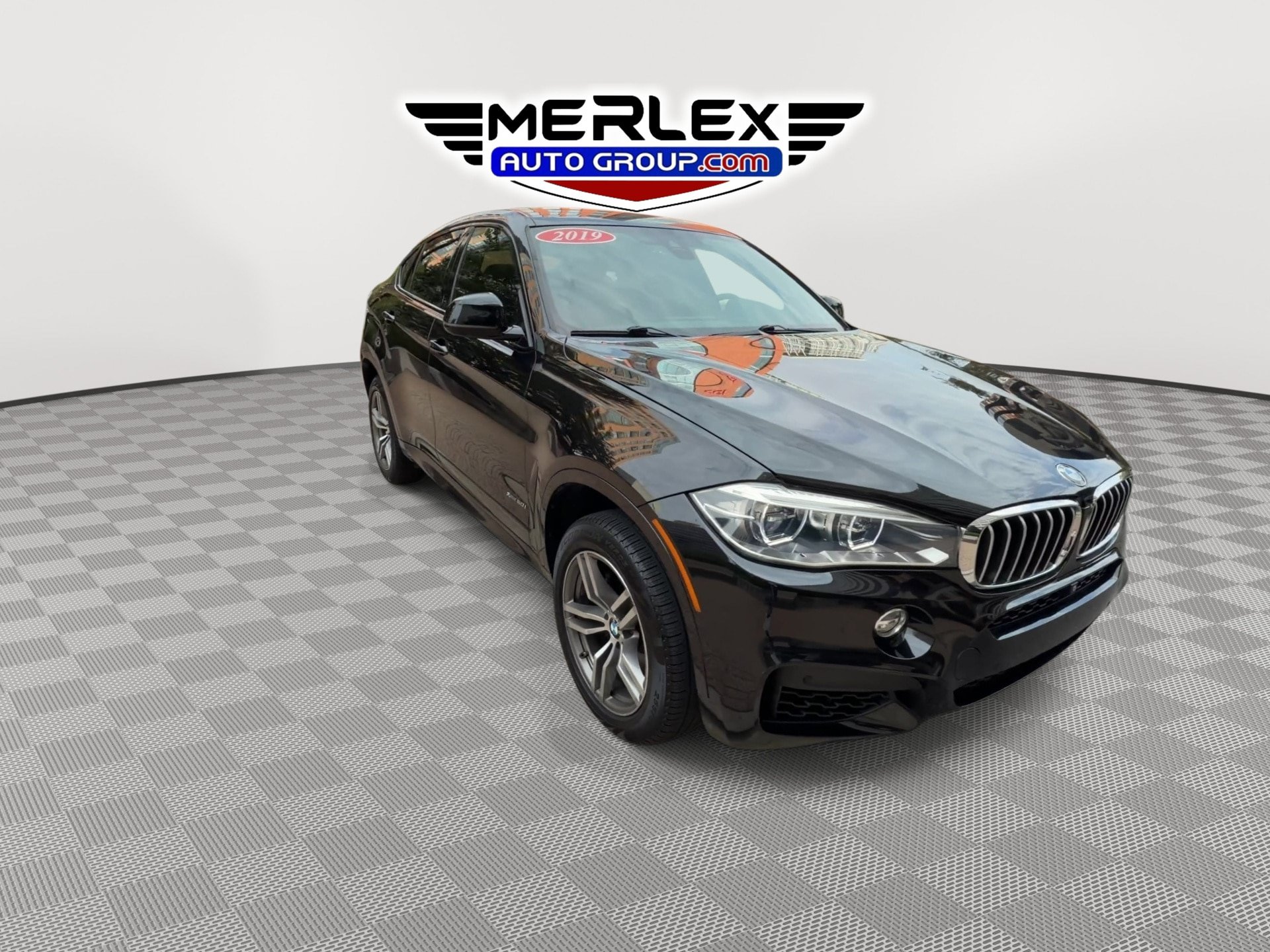 Used 2019 BMW X6 xDrive50i w/ M Sport Package AWD/4WD image 2