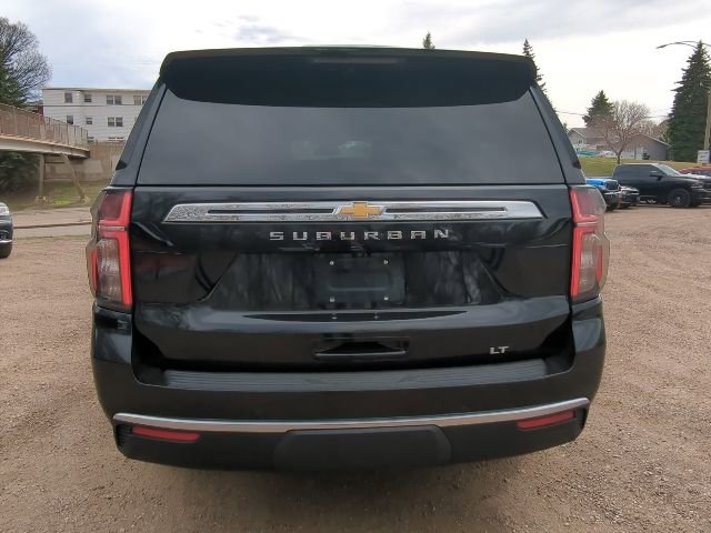 Used 2024 Chevrolet Suburban LT AWD/4WD image 9