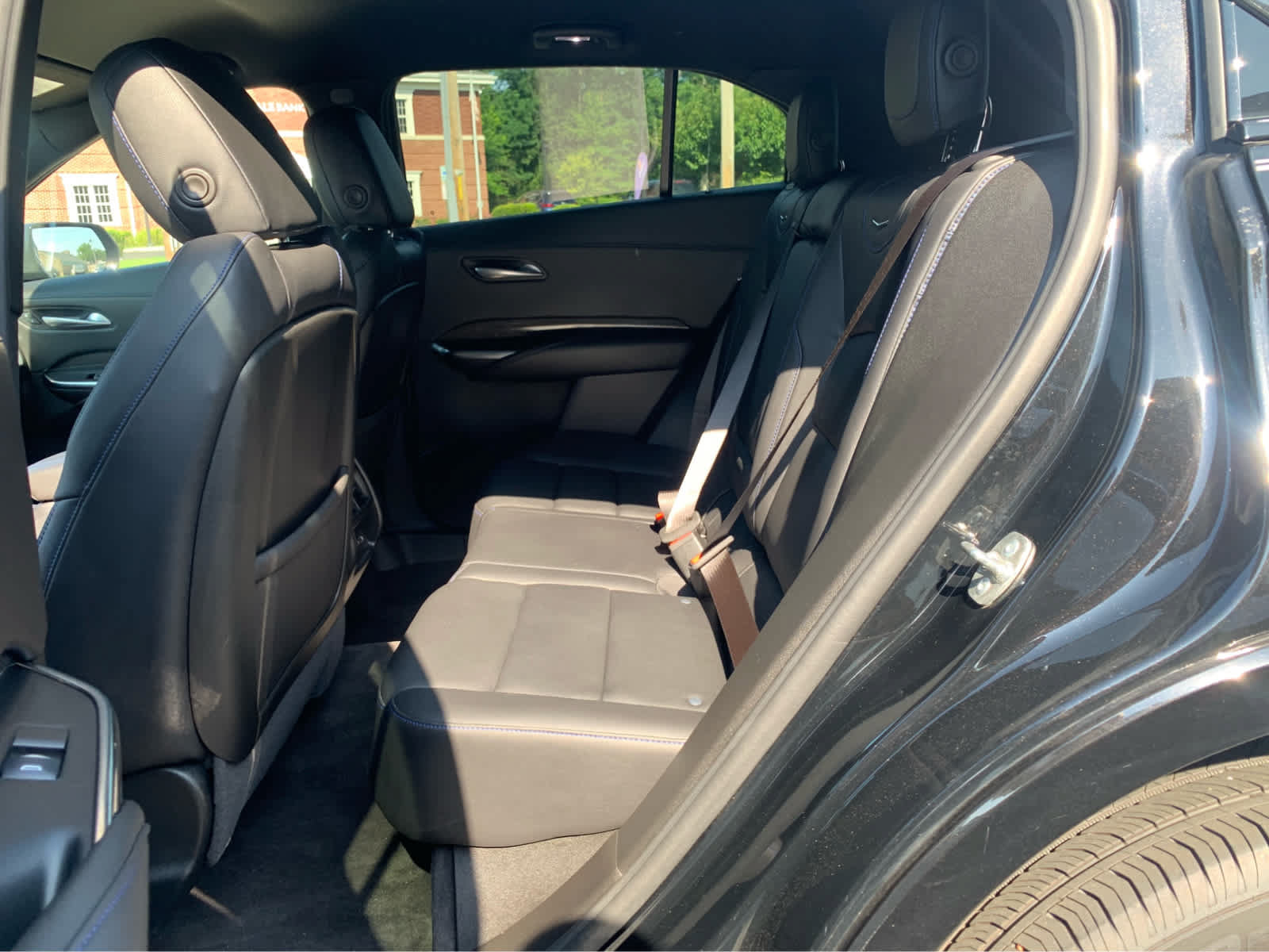 Used 2024 Cadillac XT4 Sport w/ Active Safety Package AWD/4WD image 23