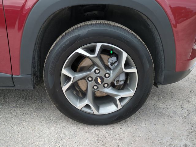 Certified 2025 Chevrolet Trax LT image 11
