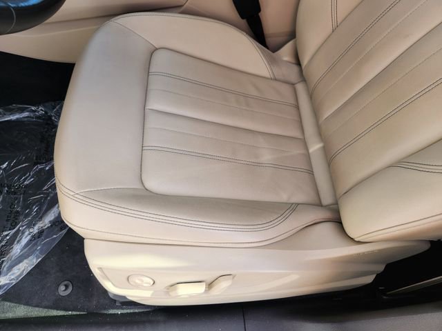 Used 2023 Audi Q5 2.0T Premium w/ Convenience Package image 22